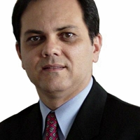 Roberto Dias