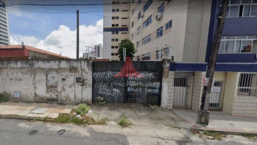 Terreno à venda, 330 m² por R$ 670.000 no bairro de Fátima – Fortaleza-Ceará