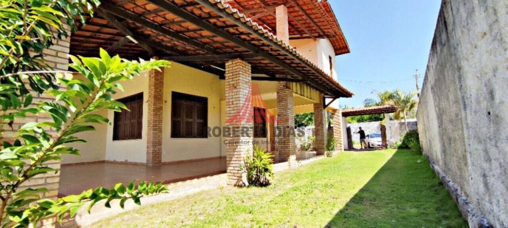 Casa com 4 Quartos e 3 banheiros à Venda, 186,86m² por R$ 350.000 , Praia do Presídio , Aquiraz-Ceará.