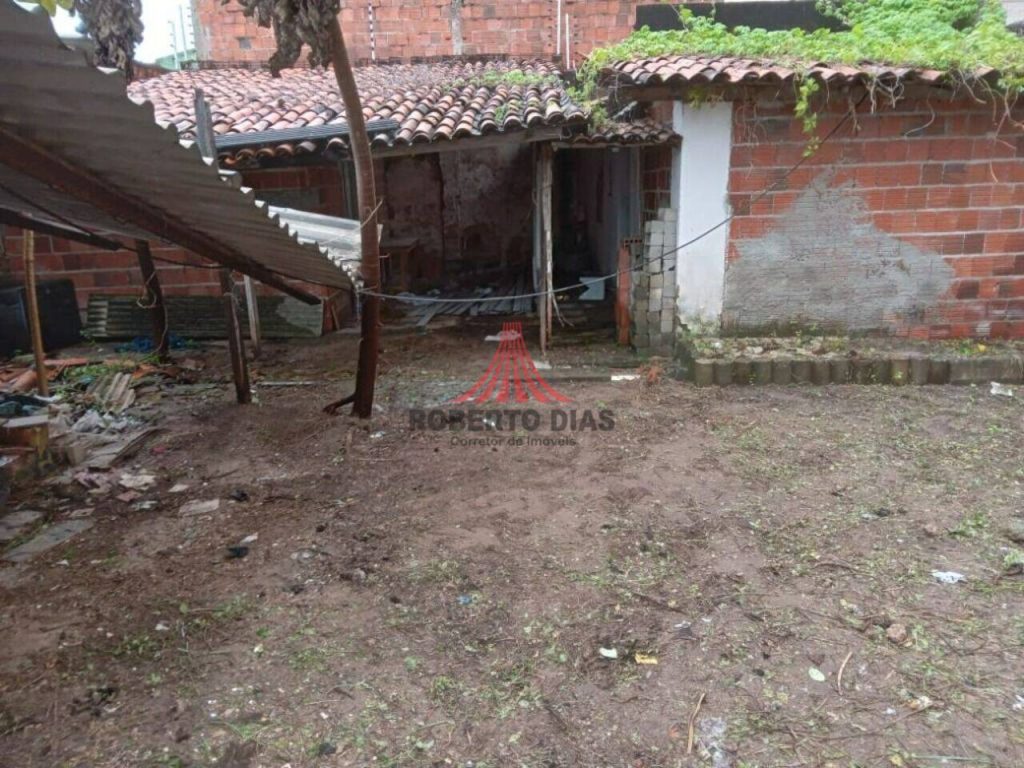 Terreno à venda, 330 m² por R$ 670.000 no bairro de Fátima – Fortaleza-Ceará