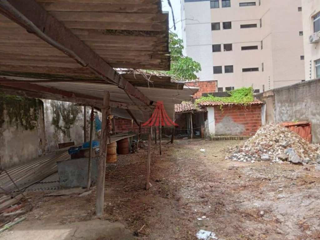 Terreno à venda, 330 m² por R$ 670.000 no bairro de Fátima – Fortaleza-Ceará