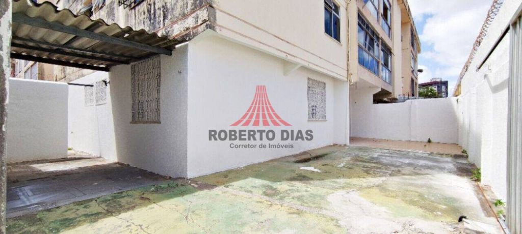 Apartamento térreo, Ed. Sabina, com 3 quartos  à venda, medindo 130 m² por R$ 280.000, Fortaleza-Ceará