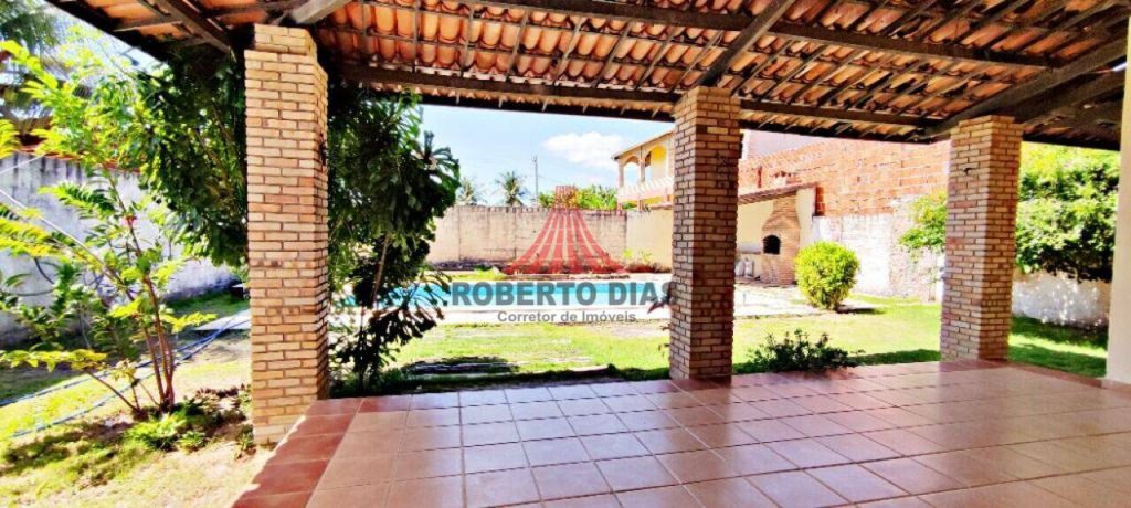 Casa com 4 Quartos e 3 banheiros à Venda, 186,86m² por R$ 350.000 , Praia do Presídio , Aquiraz-Ceará.