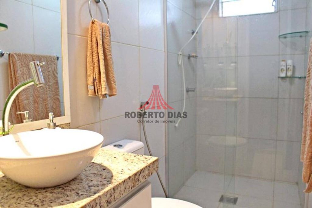 Apartamento à venda com 3 quartos, medindo 127m2, por R$ 450.000 no Cocó – Fortaleza-Ce.