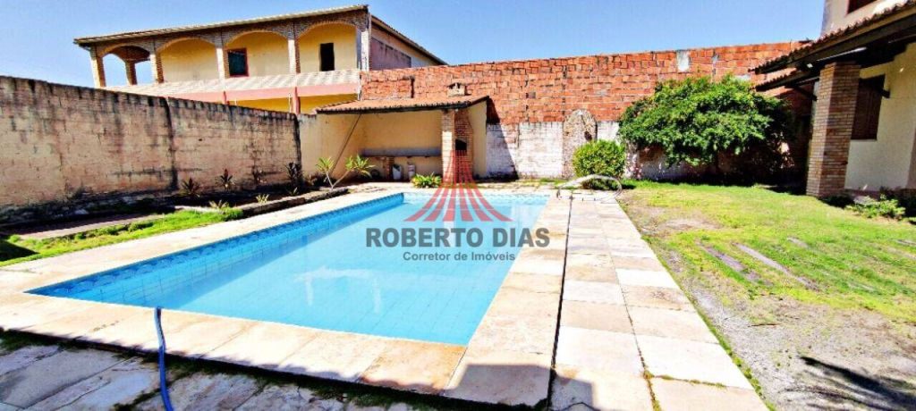 Casa com 4 Quartos e 3 banheiros à Venda, 186,86m² por R$ 350.000 , Praia do Presídio , Aquiraz-Ceará.