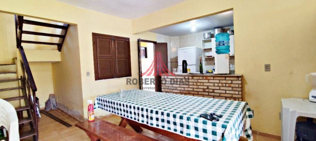 Casa com 4 Quartos e 3 banheiros à Venda, 186,86m² por R$ 350.000 , Praia do Presídio , Aquiraz-Ceará.