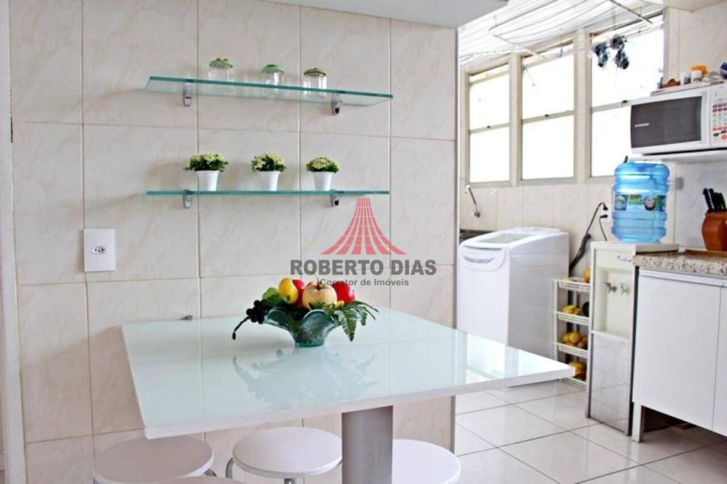 Apartamento à venda com 3 quartos, medindo 127m2, por R$ 450.000 no Cocó – Fortaleza-Ce.