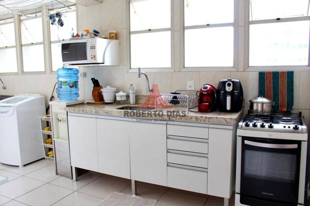 Apartamento à venda com 3 quartos, medindo 127m2, por R$ 450.000 no Cocó – Fortaleza-Ce.