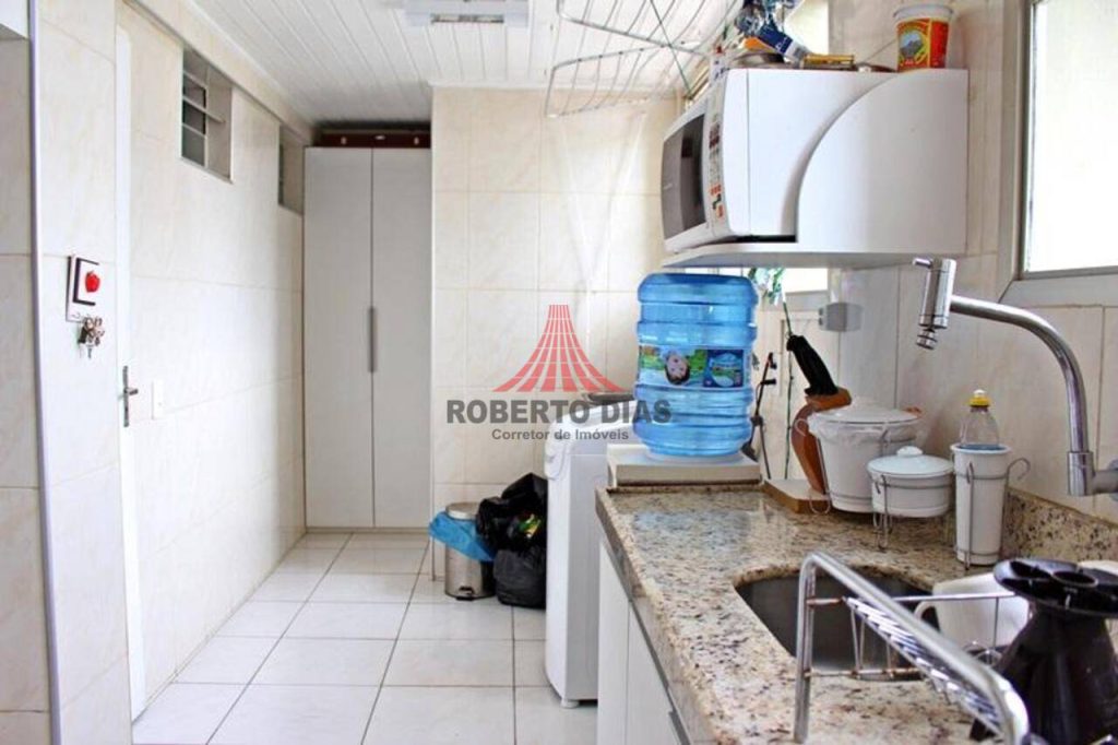 Apartamento à venda com 3 quartos, medindo 127m2, por R$ 450.000 no Cocó – Fortaleza-Ce.