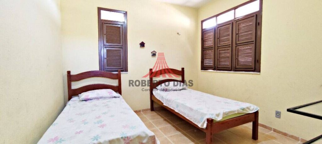 Casa com 4 Quartos e 3 banheiros à Venda, 186,86m² por R$ 350.000 , Praia do Presídio , Aquiraz-Ceará.