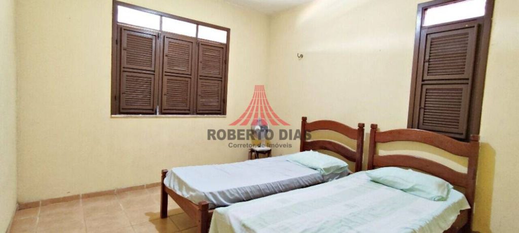 Casa com 4 Quartos e 3 banheiros à Venda, 186,86m² por R$ 350.000 , Praia do Presídio , Aquiraz-Ceará.