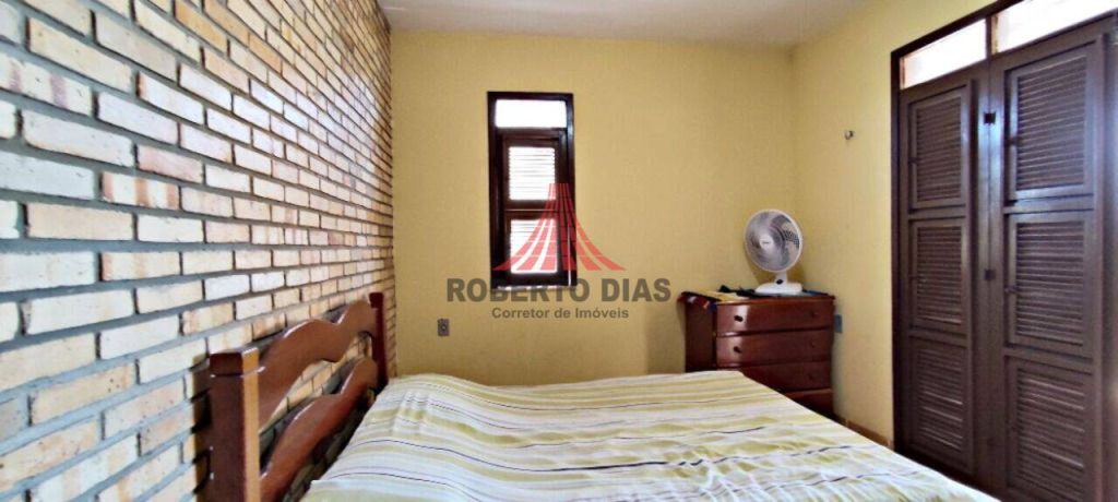 Casa com 4 Quartos e 3 banheiros à Venda, 186,86m² por R$ 350.000 , Praia do Presídio , Aquiraz-Ceará.