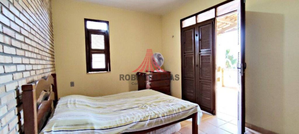 Casa com 4 Quartos e 3 banheiros à Venda, 186,86m² por R$ 350.000 , Praia do Presídio , Aquiraz-Ceará.