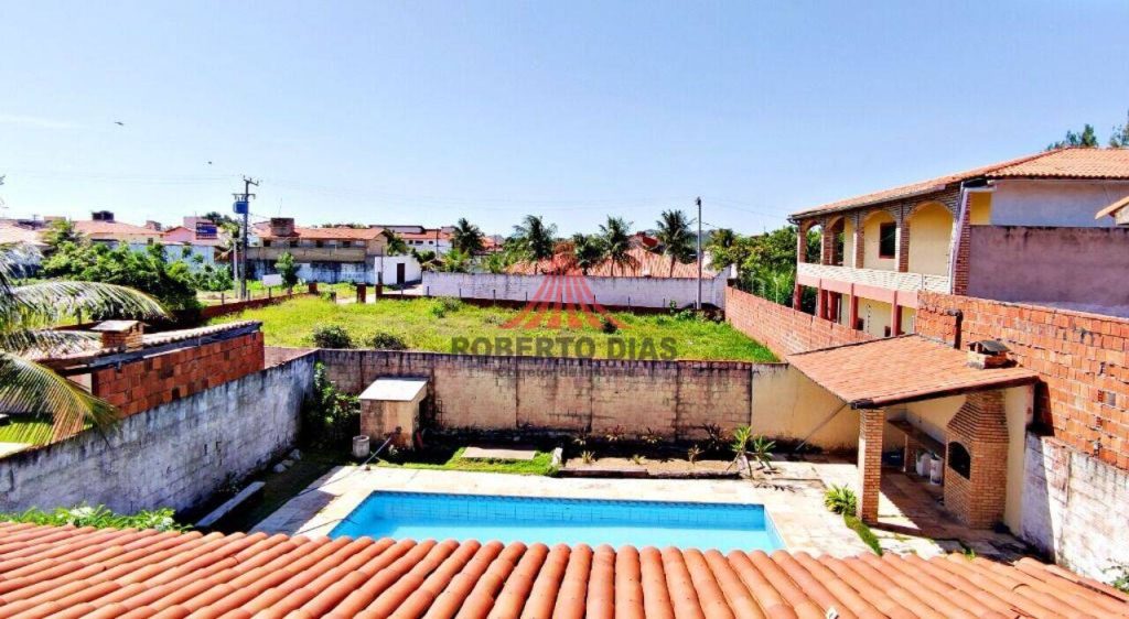 Casa com 4 Quartos e 3 banheiros à Venda, 186,86m² por R$ 350.000 , Praia do Presídio , Aquiraz-Ceará.