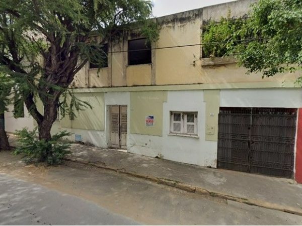 CASA À VENDA COMERCIAL/RESIDENCIAL – R$ 280.000 – CENTRO DE SOBRAL-CE